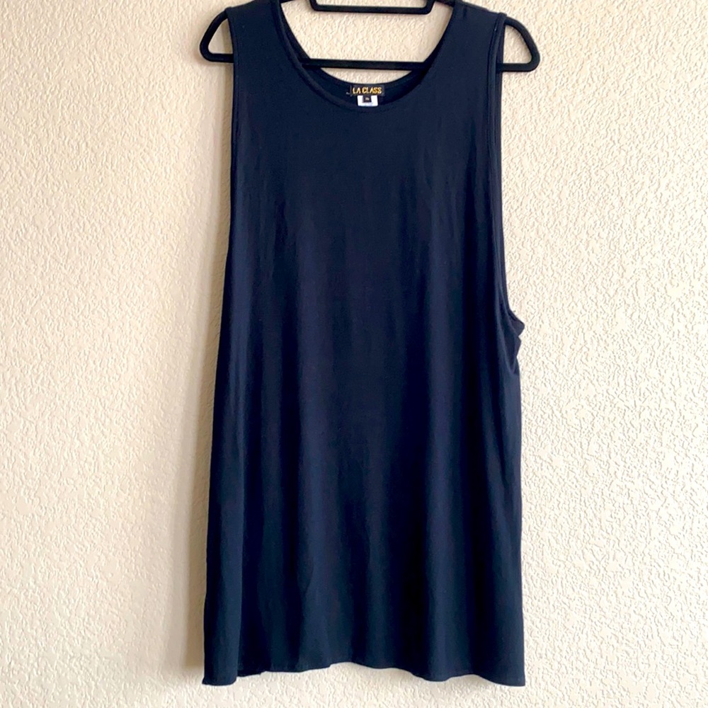 LA Class black tunic tank